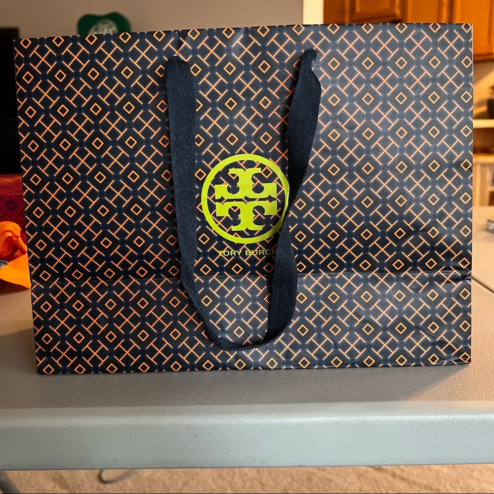 Medium Tory Burch shopping bag